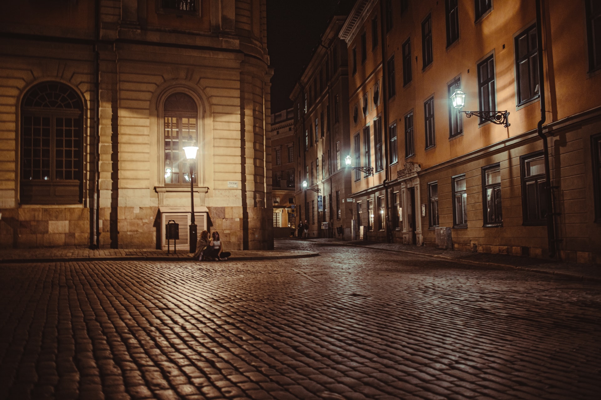 découvrez l'élégance intemporelle des rues pavées, un voyage à travers l'histoire et le charme des villes, où chaque pavé raconte une histoire. explorez les secrets cachés et l'authenticité de ces allées pittoresques.