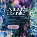 Peinture abstraite colorée sur toile dans un intérieur moderne